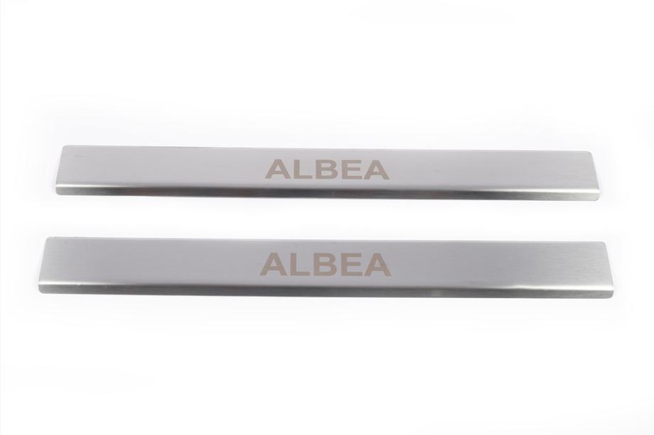 Fiat Albea 2002–2012 Carmos instegslister i rostfritt stål (2 st) Foto 2