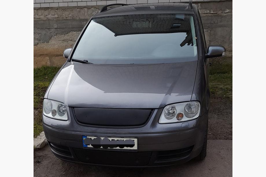 Volkswagen Touran 2003–2010 Vintergrill (övre, 2003-2006) Foto 3