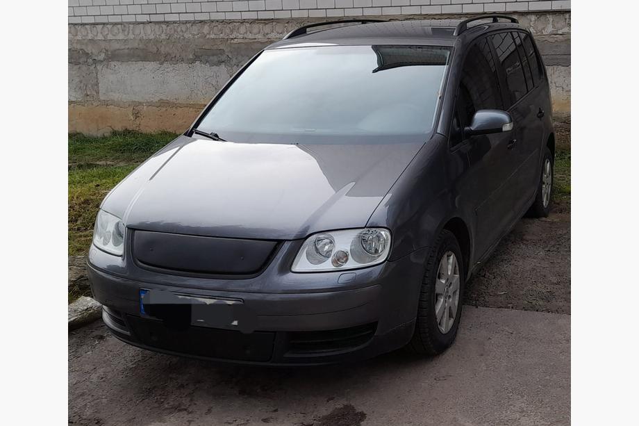 Volkswagen Touran 2003–2010 Vintergrill (övre, 2003-2006) Foto 4