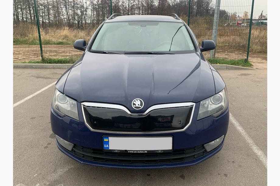 Skoda Superb 2009–2015 Vintertäckning för frontgrill (övre, 2013-2015) Image