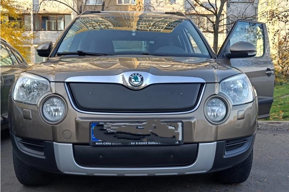 Skoda Yeti 2009–2017 Vintertäckning för grill (nedre, 2009-2013) Matt Foto 6