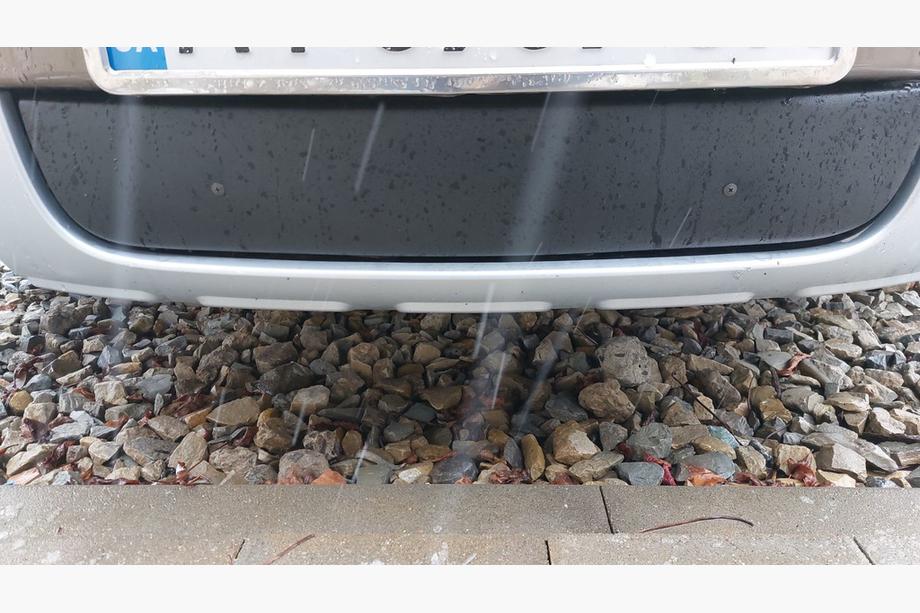 Skoda Yeti 2009–2017 Vintertäckning för grill (nedre, 2009-2013) Matt Foto 5