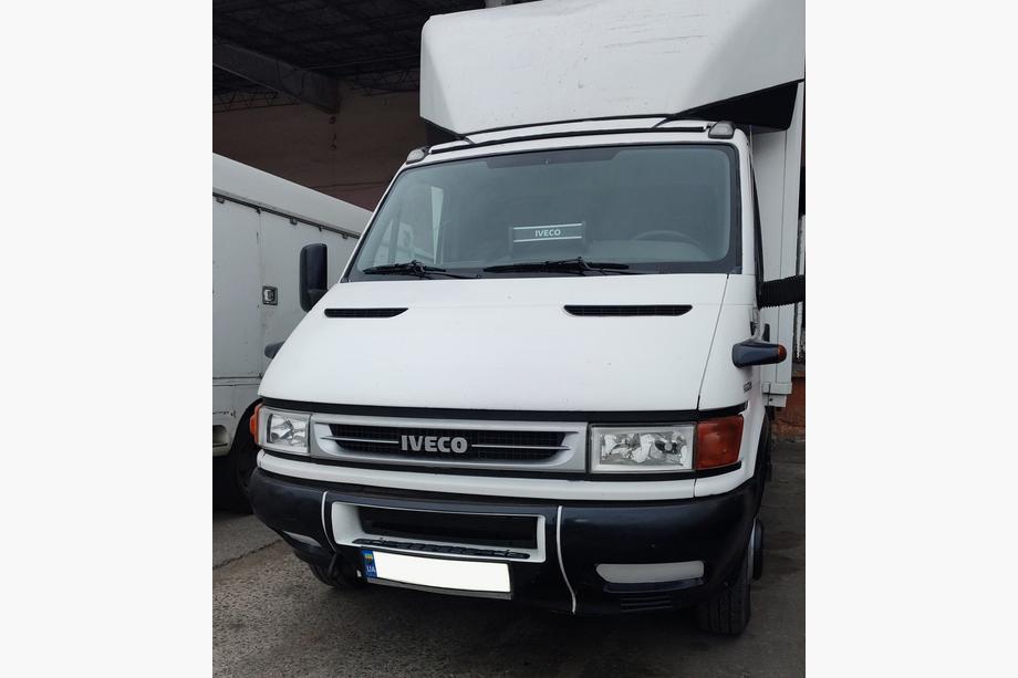 Iveco Daily 1999–2006 Vintertäckning för frontgrillen Matt Image