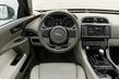 Test av premiumsedanen Jaguar XE foto 6