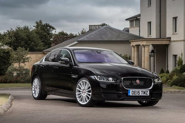 Test av premiumsedanen Jaguar XE