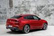 Andra generationen av mellanstora crossovern BMW X4 foto 12