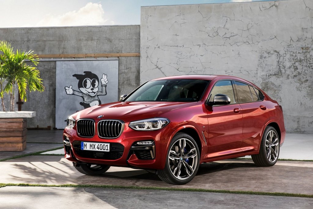 Andra generationen av mellanstora crossovern BMW X4