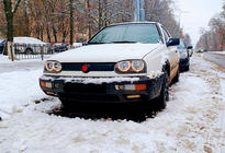 Volkswagen Golf 3 1991–2001 Vintertäckning för frontgrillen foto 1