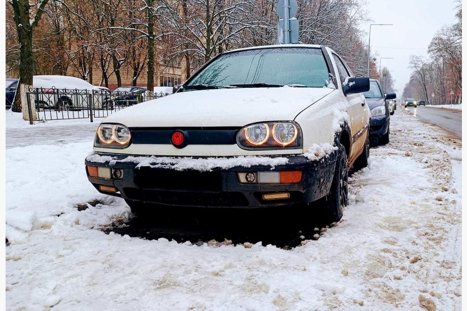 Volkswagen Golf 3 1991–2001 Vintertäckning för frontgrillen Image