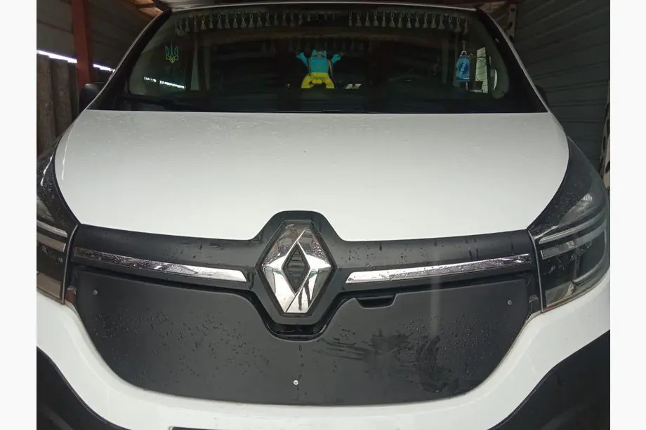 Renault Trafic 2015– Vintertäckning för grill (2015-2020) Foto 2
