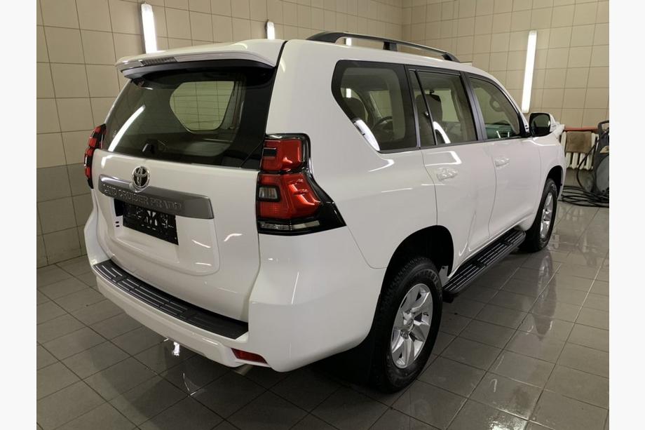 Toyota Land Cruiser Prado 150 2009–2023 Takrails, turkisk design (svarta, 2 st) metallmonteringsfötter Foto 5