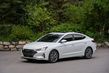 Kompakta sedans Hyundai Elantra i uppdaterad version foto 3