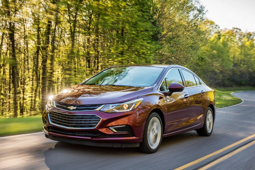 Kompakt sedan: Chevrolet Cruze i andra generationen