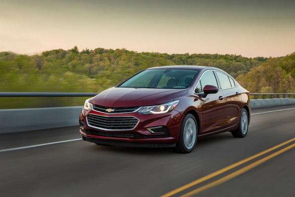 Kompakt sedan: Chevrolet Cruze i andra generationen
