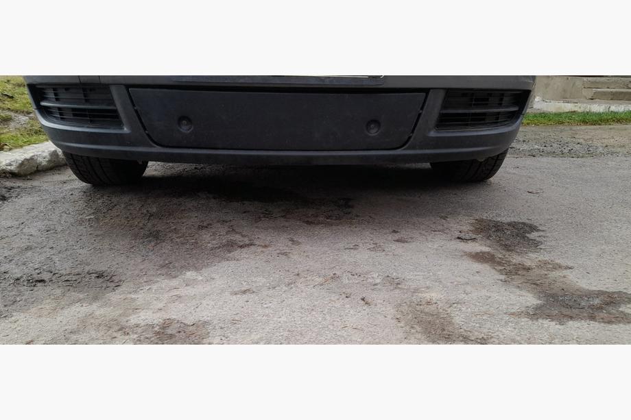 Volkswagen Touran 2003–2010 Nedre vintergrill, 2003-2006) Blank Foto 2