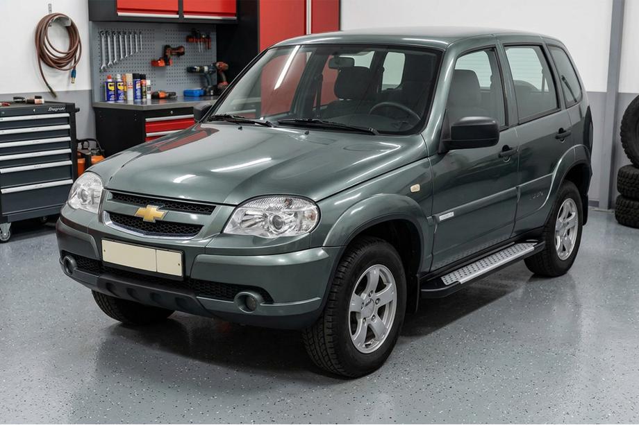 Chevrolet Niva 1998–2020 Sidosteg Allmond Grey (2 st, aluminium) Image