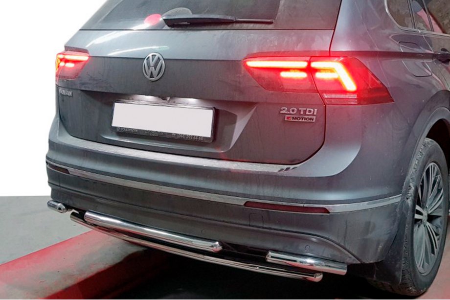 Volkswagen Tiguan 2016–2023 Bakre skyddsbåge AK001-2 (rostfritt) Image