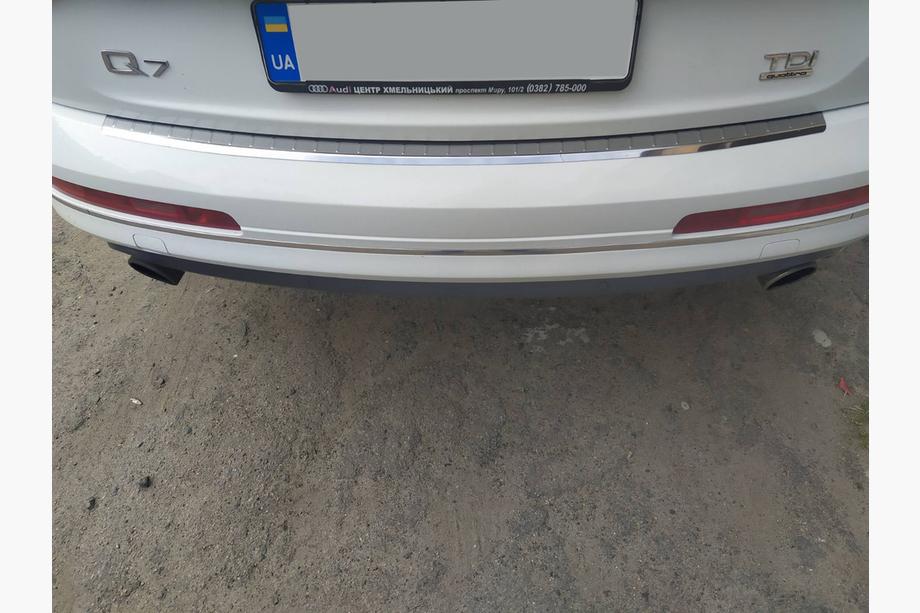 Audi Q7 2005–2015 Bakre stötfångarskydd Carmos (rostfritt stål) Image