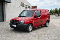 Fiat Doblo I 2001–2005 Sidosteg Maya Red (2 st, aluminium) foto 1