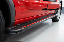 Ford Connect 2010–2013 Sidosteg Maya Red (2 st, aluminium) foto 1