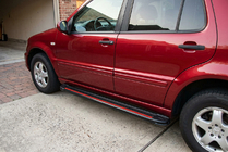 Mercedes ML W163 1997–2005 Sidosteg Maya Red (2 st, aluminium) foto 1