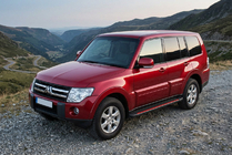 Mitsubishi Pajero Wagon IV 2006–2021 Sidosteg Maya Red (2 st, aluminium) foto 1