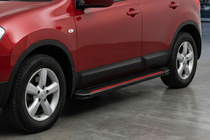 Nissan Qashqai 2014–2021 Sidosteg Maya Red (2 st, aluminium) foto 1