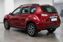 Nissan Terrano 2014– Sidosteg Maya Red (2 st, aluminium) foto 1