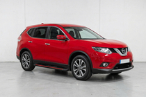 Nissan X-trail T32/Rogue 2014–2021 Sidosteg Maya Red (2 st, aluminium) foto 1
