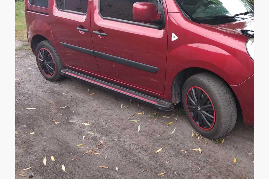 Renault Kangoo 2008–2020 Sidosteg Maya Red (2 st, aluminium) Lång hjulbas Image