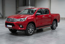 Toyota Hilux 2015– Sidosteg Maya Red (2 st, aluminium) foto 1