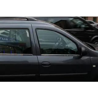 Yttre fönsterlister (4 st, rostfritt) Lada Largus 2012– foto 3