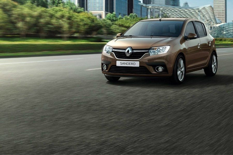 Test av uppdaterade Renault Sandero, andra generationens halvkombi