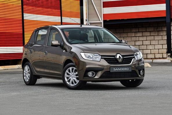 Test av uppdaterade Renault Sandero, andra generationens halvkombi