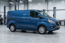 Ford Custom 2013–2022 Sidosteg Maya Blue (2 st, aluminium) Lång hjulbas foto 1