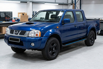 Nissan NP300 1999–2015 Sidosteg Maya Blue (2 st, aluminium) foto 1