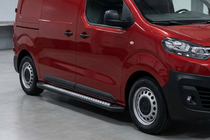 Citroen Jumpy/Dispatch 2017– Sidosteg Vision New Black (2 st, aluminium) foto 1