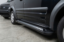 Ford Connect 2010–2013 Sidosteg New Vision Black (2 st, aluminium) Maxi hjulbas foto 1