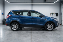 Ford Kuga/Escape 2013–2019 Sidosteg Vision New Black (2 st, aluminium) foto 1
