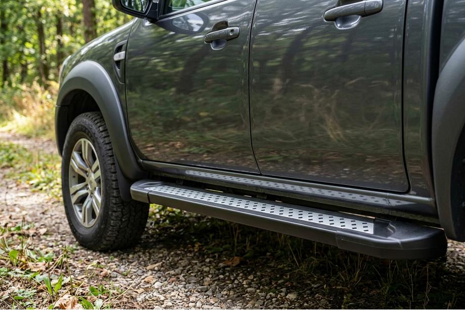 Ford Ranger 2007–2011 Sidosteg New Vision Black (2 st, aluminium) Image