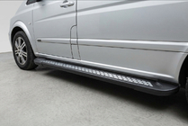 Mercedes Vito W639 2004–2014 Sidosteg New Vision Black (2 st, aluminium) Lång (ExtraLong) foto 1