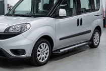 Opel Combo 2012–2018 Sidosteg New Vision Black (2 st, aluminium) Maxi hjulbas foto 1