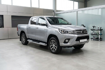 Toyota Hilux 2015– Sidosteg Tayga V2 (2 st, aluminium) foto 1