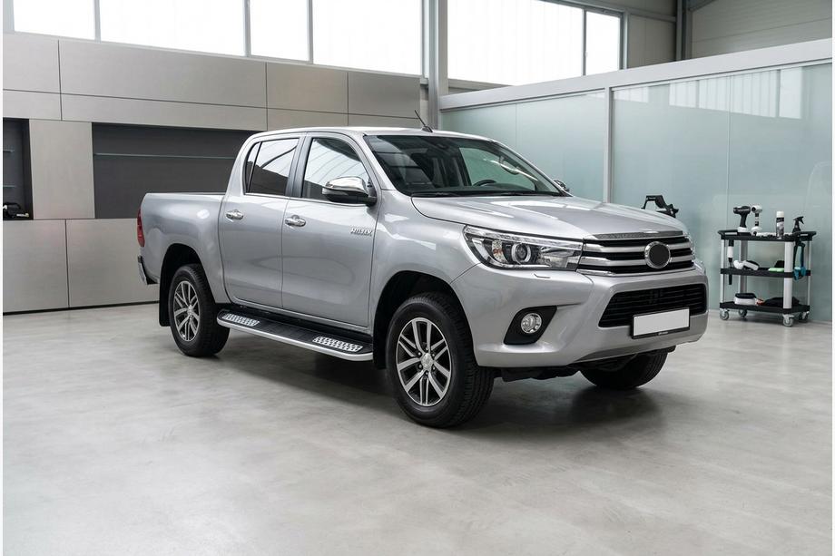 Toyota Hilux 2015– Sidosteg Tayga V2 (2 st, aluminium) Image