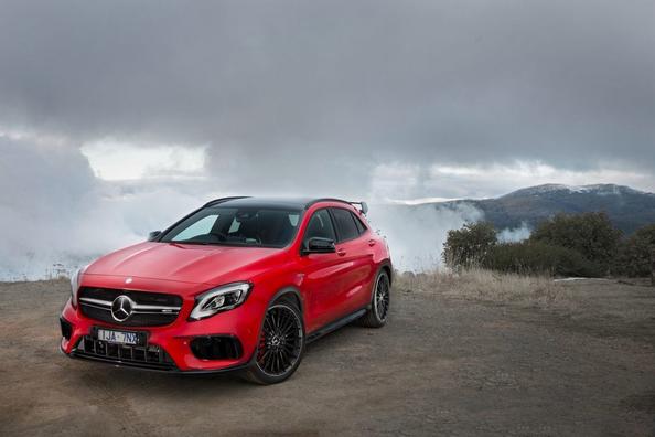 Test av den kompakta crossovern Mercedes-Benz GLA-Class