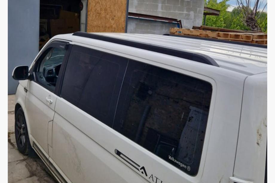 Volkswagen T5 Transporter 2003–2010 Integrerade takrails (svarta) Foto 43