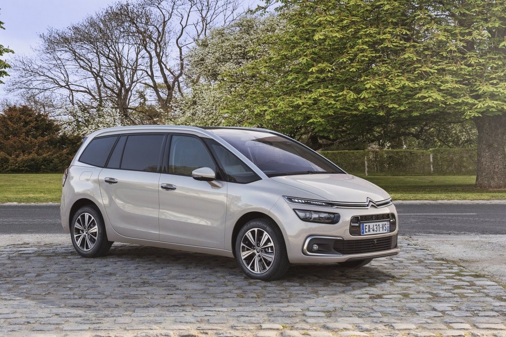 Test av sjusitsiga minibussen Citroen Grand C4 Picasso
