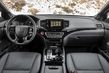 Recension av mellanstora crossovern Honda Passport foto 6