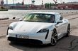Elektrisk fyrhjulsdriven sportssedan Porsche Taycan foto 4