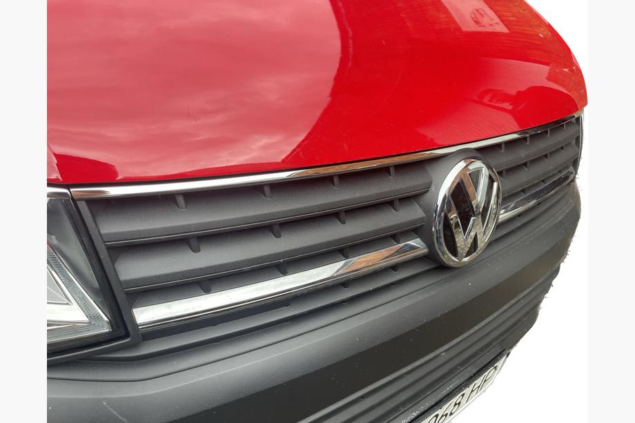 Volkswagen T6 2015–2024 Kromlist i rostfritt stål för övre delen av grillen 2015-2019 (1 st) Image
